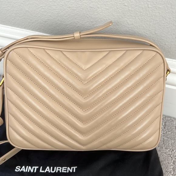Saint Laurent Loulou quilted camera bag crossbody color poudre - Picture 3 of 13